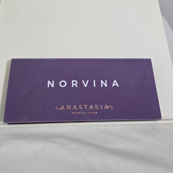 Anastasia Beverly Hills Norvina Palette - Picture 2 of 4